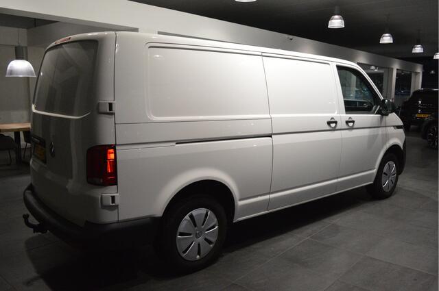 Volkswagen TRANSPORTER 2.0 TDI L2H1 navi airco cruise pdc trekhaak 110 pk !!