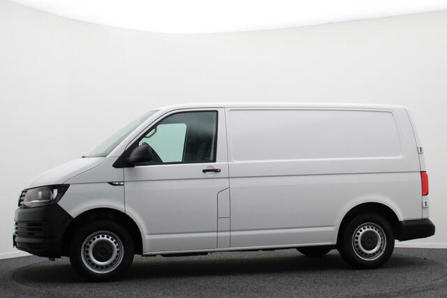 Volkswagen TRANSPORTER 2.0 TDI DSG L1H1 Airco, Cruise, Navigatie, Bluetooth, Elektrisch Pakket, DAB, Trekhaak