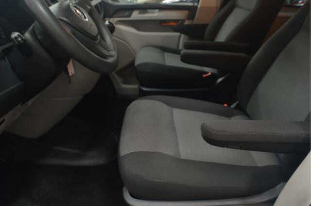 Volkswagen TRANSPORTER 2.0 TDI L2H1 DC // DUBBELE CABINE // AIRCO // CRUISE // TREKHAAK //