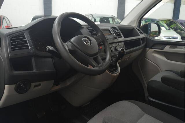 Volkswagen TRANSPORTER 2.0 TDI L2H1 DC // DUBBELE CABINE // AIRCO // CRUISE // TREKHAAK //