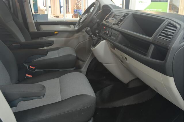Volkswagen TRANSPORTER 2.0 TDI L2H1 DC // DUBBELE CABINE // AIRCO // CRUISE // TREKHAAK //