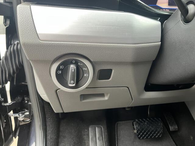 Volkswagen TRANSPORTER 2.0 TDI L2H1 Bulli 150pk Automaat Airco Cruise controle Digitaal display Trekhaak 2500kg trekgewicht 2-Persoons Telefoonverbinding Apple carplay Sitebars Euro 6 Dealer onderhouden