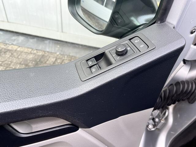 Volkswagen TRANSPORTER 2.0 TSI L1H1 Benzine /CNG Dubbele Schuifdeur Airco Cruise controle Bpm vrij Trekhaak Klep achter Omvormer Kastinrichting Standkachel Euro 6 Benzine Ideaal voor ombouw naar Camper !!