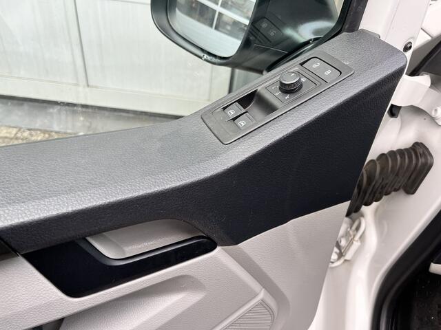Volkswagen TRANSPORTER Kombi 2.0 TDI L1H1 150pk Automaat DSG 8 persoons Airco Cruise Complete onderhoudshistorie aanwezig Btw en bpm vrij Marge Peronenbus Combi Kombi Tourer Passenger Taxi Groepsvervoer Ideaal voor ombouw naar camper