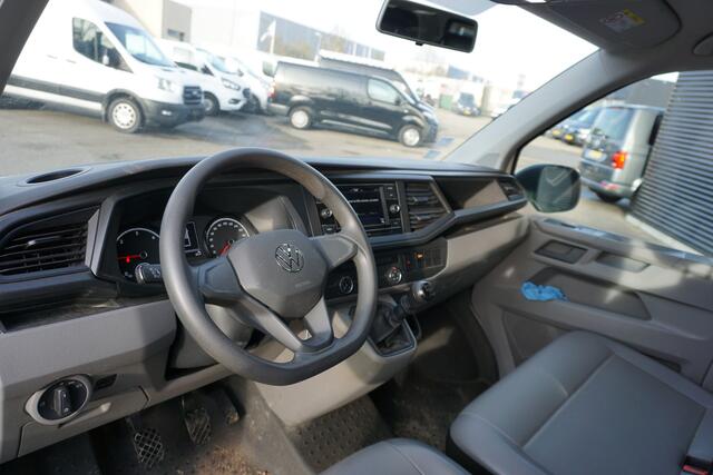 Volkswagen TRANSPORTER 110pk Dubbele cabine 6-persoons Apple Carplay Airco Pick-Up Open laadbak