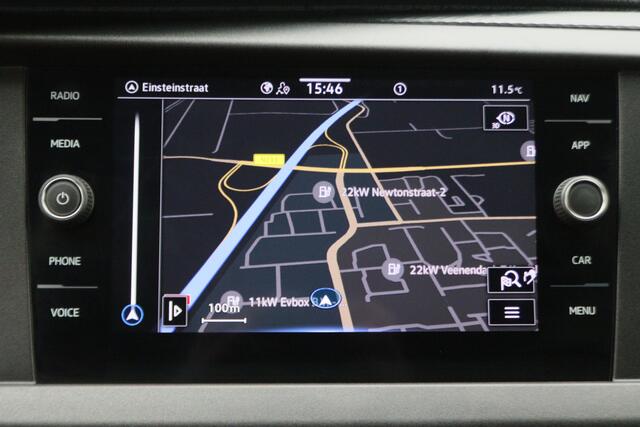 Volkswagen TRANSPORTER 2.0 TDI DSG L1H1 Leer, Airco, Apple Carplay, Camera, Cruise, Imperiaal, PDC, Trekhaak, 16''