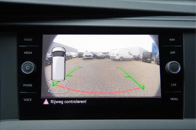 Volkswagen TRANSPORTER 2.0 TDI L2 3-ZITS, 150PK AUT. CAMERA, NAVI, CRUISE, AIRCO, CARPLAY, LEDER MF STUURWIEL