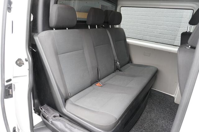 Volkswagen TRANSPORTER 2.0 TDI L2 Dubbele cabine EURO 6 - Airco - Cruise - PDC - ¤15.950,- Excl.