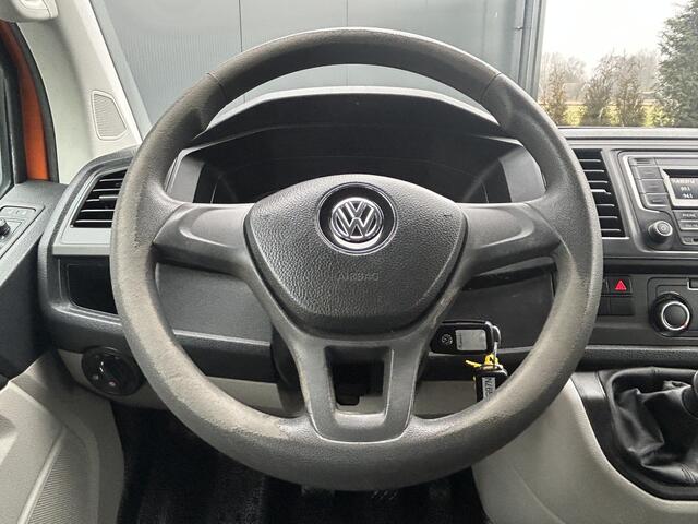 Volkswagen TRANSPORTER 2.0 TDI 102 PK TRENDLINE / L2H1 / 1e EIG. / DUBBEL CABINE / TREKHAAK / AIRCO / CRUISE
