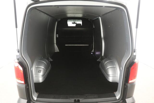 Volkswagen TRANSPORTER T6.1 2.0 TDI L2H1 | Airco | 3 Zits | Parkeersensoren | Elektrpakket
