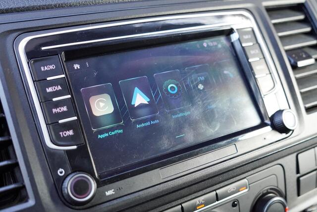 Volkswagen TRANSPORTER 2.0 TDI 150PK DSG L2H1 DUB/CAB Trekhaak 6-Zits