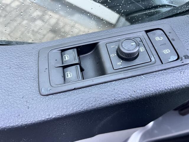 Volkswagen TRANSPORTER 2.0 TSI L2H1 Benzine / CNG Dubbele Schuifdeur Airco Cruise controle Bpm vrij Trekhaak Klep achter Omvormer Kastinrichting Standkachel Euro 6 Benzine Ideaal voor ombouw naar Camper !!