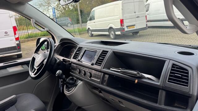 Volkswagen TRANSPORTER 2.0 TDI 62KW 84PK L2H1 EURO 6 AIRCO/ CRUISE CONTROL/ PDC/ 100% DEALERONDERHOUDEN