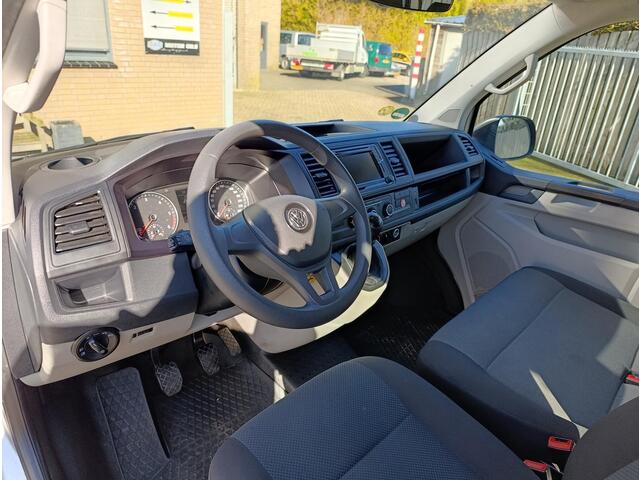 Volkswagen TRANSPORTER Kombi 2.0 TDI L2H2 Highline ¤ 19950.- Incl. BTW / BPM Vrij | AIRCO | CAMERA | NAVI | CV OP AFSTAND
