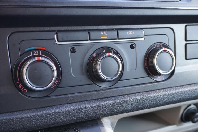 Volkswagen TRANSPORTER 2.0 TDI 150PK Automaat EURO 6 - Airco - Cruise - PDC - ¤ 15.900,- Excl.