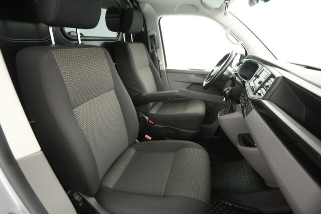 Volkswagen TRANSPORTER T6.1 2.0 150PK TDI L1H1 | Aut. | Airco | Adap. Cruise | Carplay | Stoelverw. | Parkeersens.