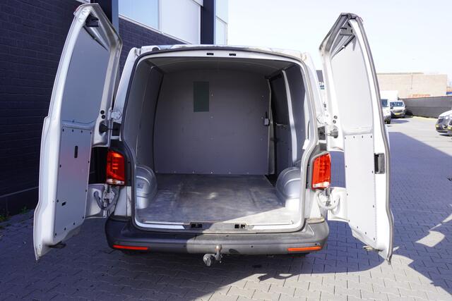 Volkswagen TRANSPORTER 2.0 TDI 150PK Automaat - EURO 6 - Airco - Cruise - Trekhaak - ¤15.900,- Excl.