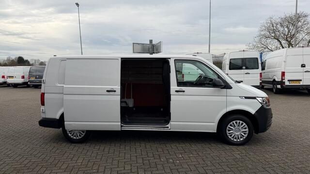 Volkswagen TRANSPORTER 2.0 TDI 81KW 110PK L2H1 EURO 6 AIRCO/ CRUISE CONTROL/ BIJRIJDERSBANK/ PDC/ 100% DEALERONDERHOUDEN