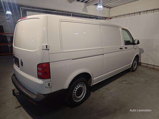 Volkswagen TRANSPORTER 2.0 TDI L2H1 115pk Comfortline 3 Pers. Airco / Trekhaak / Laadruimte kast-systeem