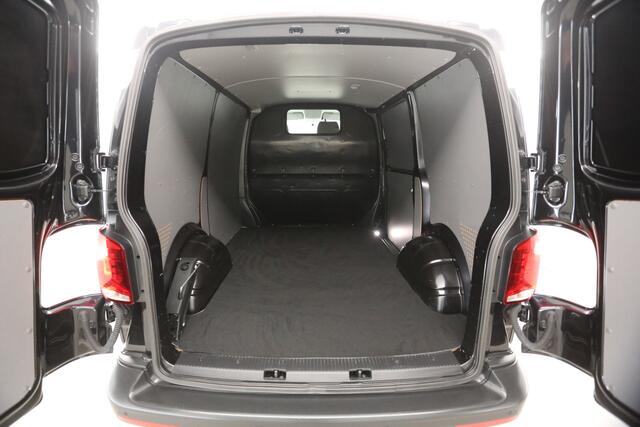 Volkswagen TRANSPORTER 2.0 TDI T6.1 L1H1 | Airco | 3 Zits | Parkeersensoren | Stoelverw. | Elektrpakket