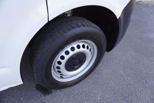 Volkswagen TRANSPORTER 150pk Automaat L2H1 Apple Carplay Parkeersensoren Naviagtie Airco