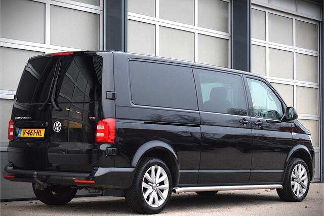 Volkswagen TRANSPORTER 2.0 TDI L2H1 DC Highline Leer | Automaat | Trekhaak |