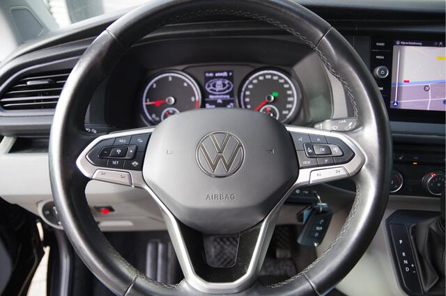 Volkswagen TRANSPORTER 2.0 TDI L2 3-ZITS, AUT. LED, 2X SCHUIFDEUR, TREKHAAK, STOELVERWARMING, CAMERA, ADAPT. CRUISE, AIRCO