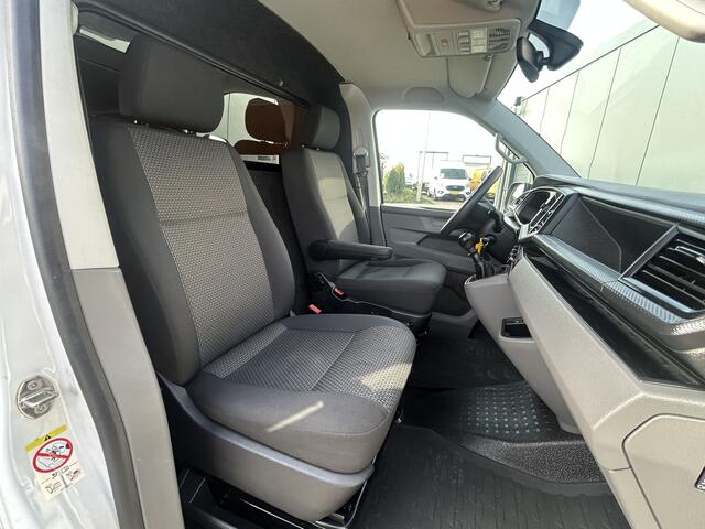 Volkswagen TRANSPORTER 2.0 TDI 150 PK 4-MOTION 6.1 / L2H1 / 1e EIG. / 4x4 / TREKHAAK / ACHTERKLEP / INRICHTING / AIRCO / CRUISE / NAVI / APPLE CARPLAY