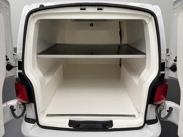Volkswagen TRANSPORTER 2.0TDI 150PK Automaat Koelauto | Multimedia | Trekhaak | Camera | Airco | Cruie