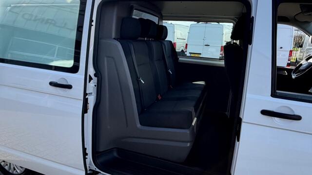 Volkswagen TRANSPORTER 2.0 TDI 81KW 110PK L2H1 DC DUBBELE CABINE EURO 6 AIRCO/ NAVIGATIE/ CRUISE CONTROL/ 100% DEALERONDERHOUDEN