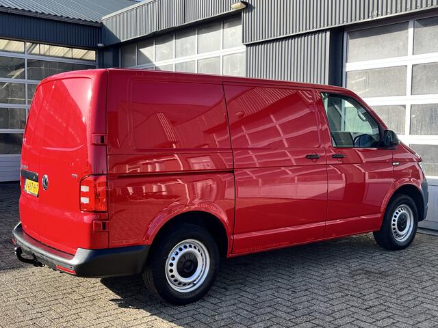 Volkswagen TRANSPORTER 2.0 TDI L1H1 150PK Automaat Airco Cruise controle Trekhaak 2500kg trekgewicht Telefoonverbinding Navigatiesysteem Euro 6 Ex overheid 1e Eigenaar