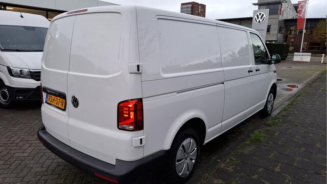 Volkswagen TRANSPORTER 6.1 - 2.0 TDI L2H1 Comfortline 150 pk / Navigatie / PDC / Trekhaak