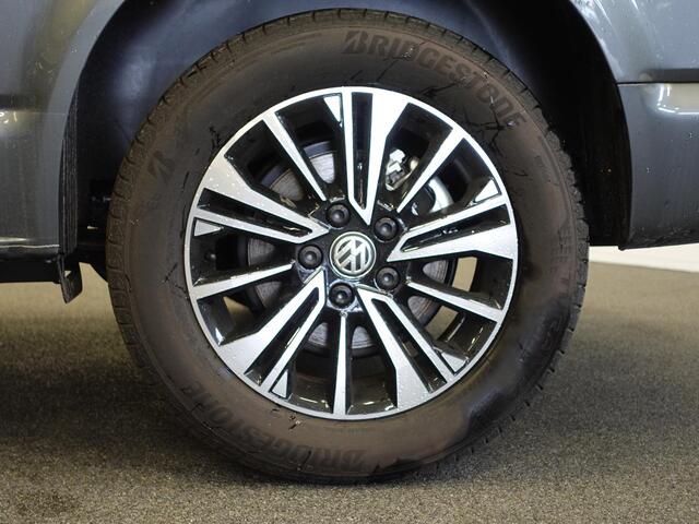 Volkswagen TRANSPORTER 2.0 TDI L2H1 28 Highline Automaat Camera | Airco | Cruise control | Navigatie | Trekhaak | Lichtmetalen velgen | Apple Carplay/ Android Auto | LED