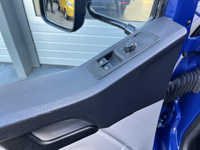 Volkswagen TRANSPORTER 2.0 TDI L2H1 DC Euro 6 Kipper open laadbak Airco trekhaak 2200kg trekgewicht 1e eigenaar Dealer onderhouden Telefoonverbinding Kieper P-up Doka Pritsche Ahk 2200kg