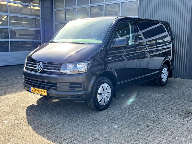 Volkswagen TRANSPORTER 2.0 TDI L1H1 Airco Trekhaak 2200kg trekgewicht Kastinrichting 3-Persoons Telefoonverbinding Euro 6 Bpm vrij voor particulier gebruik!!