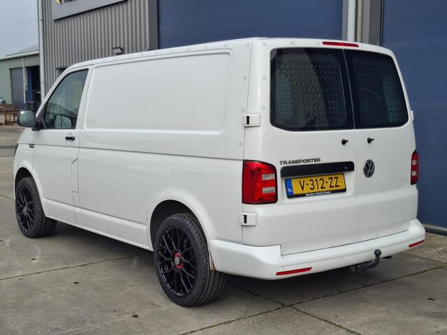 Volkswagen TRANSPORTER 2.0 TDI L1H1 Trendline AIRCO / CRUISE CONTROLE / TREKHAAK / EURO 6