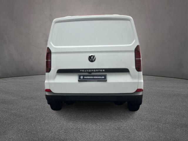 Volkswagen TRANSPORTER 2.0 TDI 150pk Automaat L1H1 28 | BPM-vrij | Bijrijdersbank | Cruise Control | Achteruitrijcamera | Navi (dmv AppleCarplay / AndroidAuto)