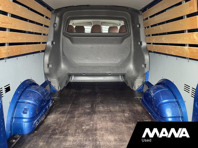 Volkswagen TRANSPORTER 2.0TDI L2H1 199PK DC BULLI Automaat Lederen bekleding Camera Cruise Airco Stoelverwarming LED