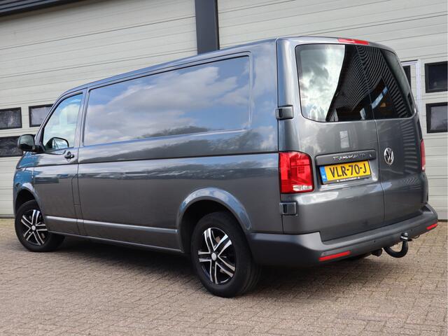 Volkswagen TRANSPORTER 2.0 TDI 111pk Euro 6 - Lang L2 - Trekhaak - Cruise - 3 Zits