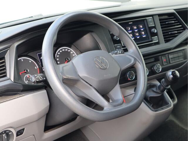 Volkswagen TRANSPORTER 2.0 TDI 111pk Euro 6 - Lang L2 - Trekhaak - Cruise - 3 Zits