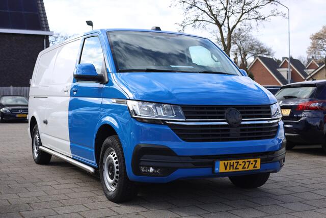 Volkswagen TRANSPORTER 2.0 TDI L2H1 AIRCO | CRUISE | CARPLAY | TREKHAAK