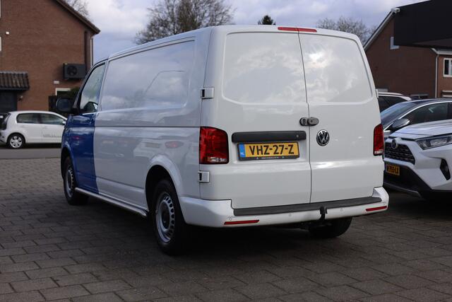 Volkswagen TRANSPORTER 2.0 TDI L2H1 AIRCO | CRUISE | CARPLAY | TREKHAAK