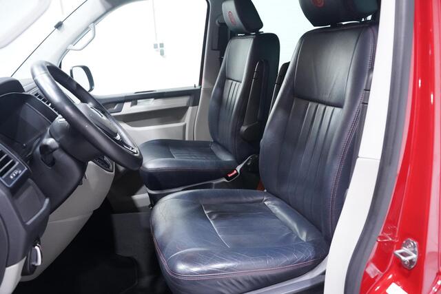 Volkswagen TRANSPORTER 2.0 TDI L2H1 Dubbel Cabine 5-Zits, Two-tone Rood / Wit, 2x Schuifdeur, Navi, Leder, PDC V+A, NAP