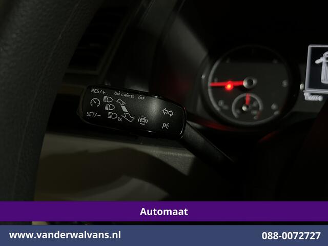 Volkswagen TRANSPORTER 2.0 TDI 150pk Automaat L2H1 Inrichting Euro6 Airco | Camera | Apple Carplay | 2500kg Trekhaak Android Auto, Cruisecontrol, Parkeersensoren, Achterklep