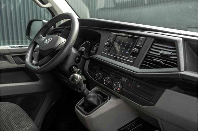 Volkswagen TRANSPORTER T6.1 2.0 TDI L2H1 | 150 PK | Cruise | Airco | Trekhaak