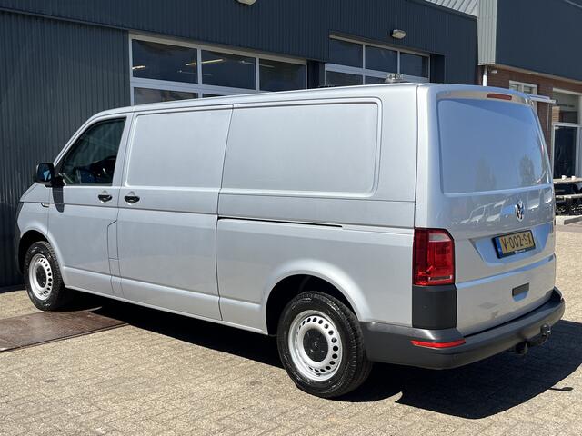 Volkswagen TRANSPORTER 2.0 TSI L2H1 Benzine Dubbele schuifdeur Airco Cruise controle Telefoonverbinding Navigatiesysteem Achteruitrij camera Parkeersensoren Achter Euro 6 1e eigenaar Lage belastingtarief prive BPM vrij