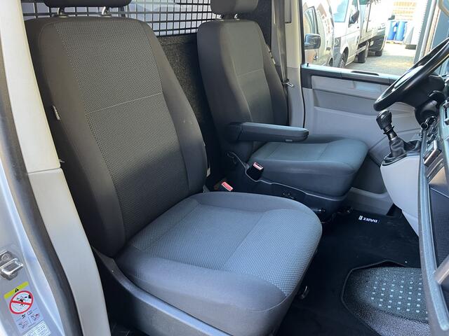 Volkswagen TRANSPORTER 2.0 TSI L2H1 Benzine Dubbele Schuifdeur Airco Cruise controle Bpm vrij Trekhaak Klep achter Euro 6 Benzine Ideaal voor ombouw naar Camper !!