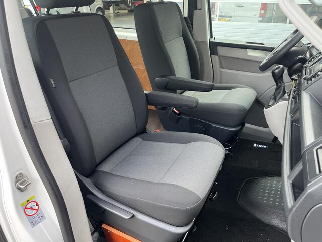 Volkswagen TRANSPORTER Kombi 2.0 TDI L1H1 BTW EN BPM VRIJ!! Airco Trekhaak 2500 kg trekgewicht Telefoonverbinding Groeps vervoer Taxi Combi Tourer Passenger