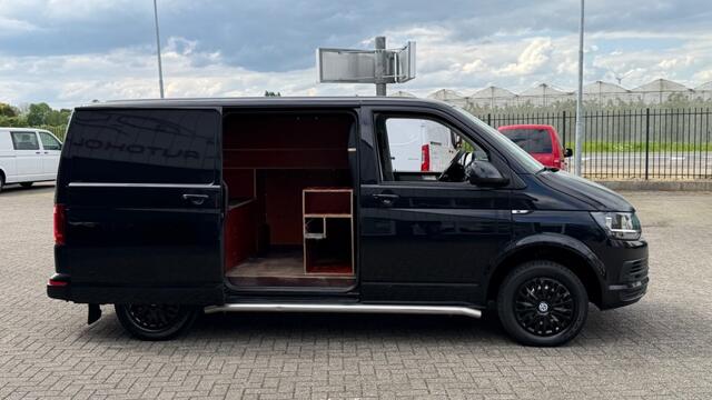 Volkswagen TRANSPORTER 2.0 TDI 75KW 102PK EURO 6 AIRCO/ CRUISE CONTROL/ TREKHAAK/ ORIGINEEL AUDIO