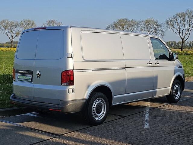 Volkswagen TRANSPORTER L2H1 Navi PDC Automaat 3 Zits Airco Achterdeuren Cruise Control Euro6 150 PK! L2H1 Navi PDC Automaat 3 Zits Airco Achterdeuren Cruise Control Euro6 150 PK!